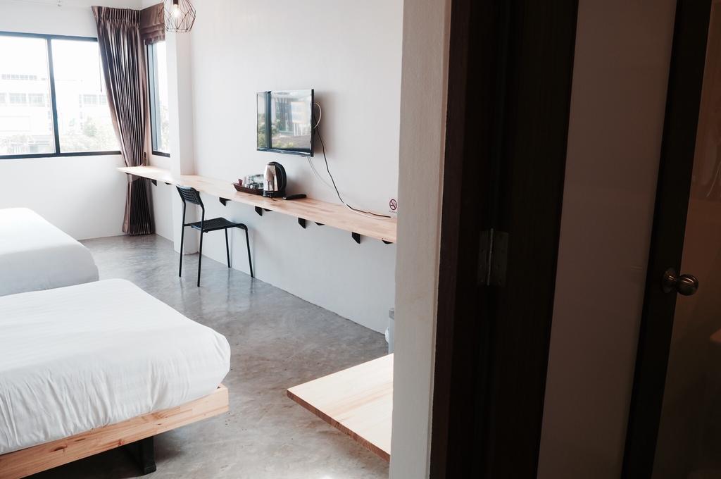 A3 Living Apartment Surat Thani Bagian luar foto
