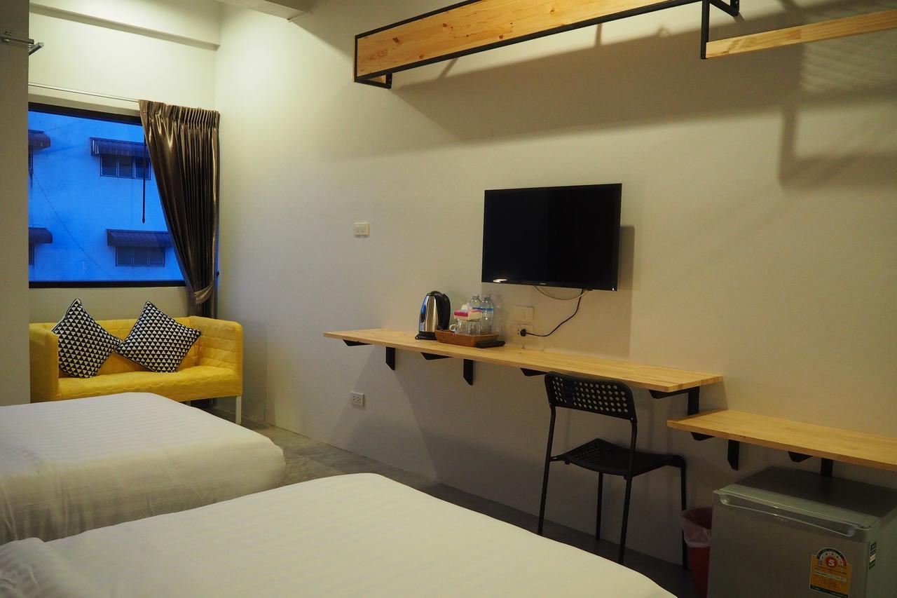 A3 Living Apartment Surat Thani Bagian luar foto