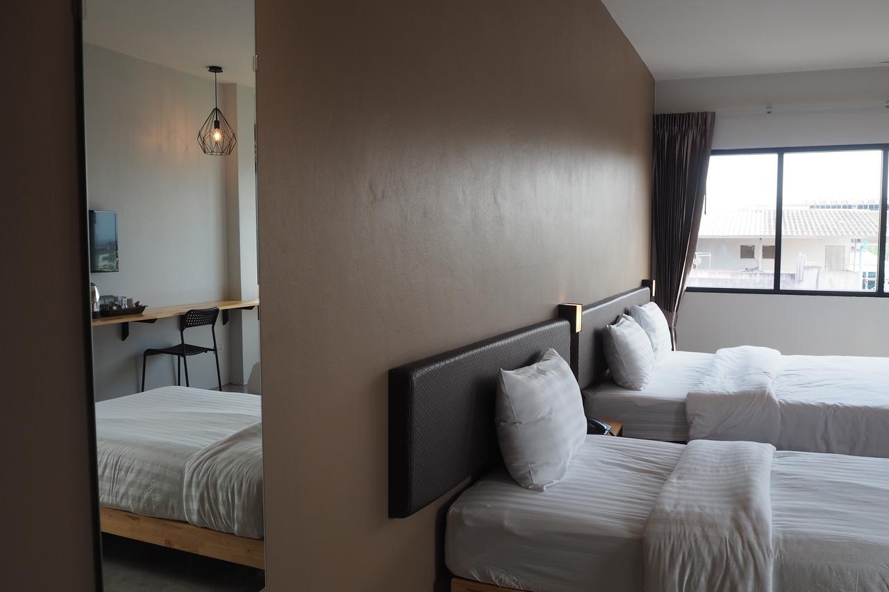 A3 Living Apartment Surat Thani Bagian luar foto