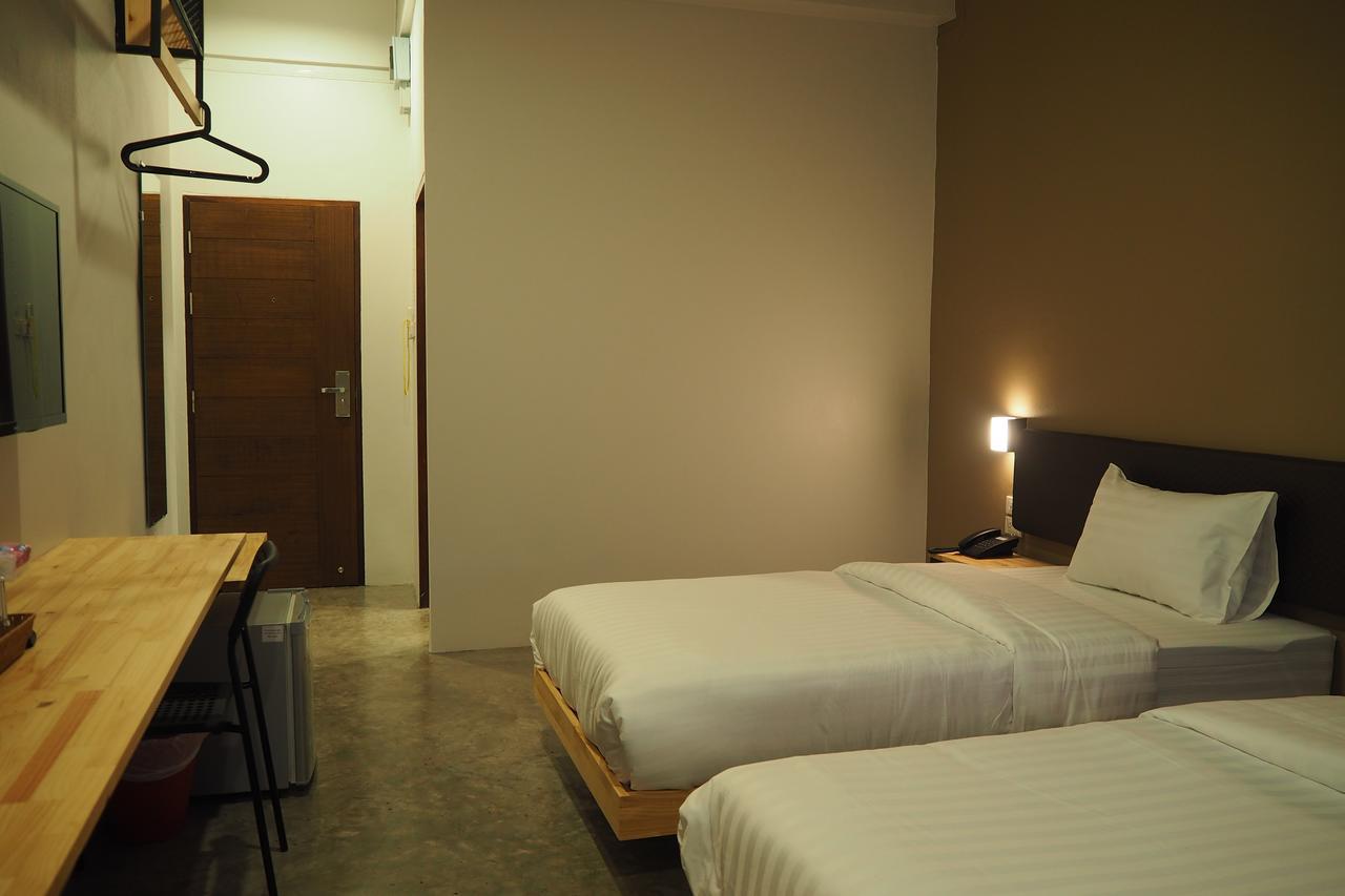 A3 Living Apartment Surat Thani Bagian luar foto